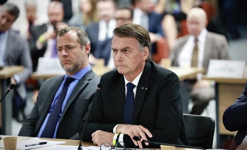 Deputada dos EUA diz que juízes ativistas tentam calar Bolsonaro