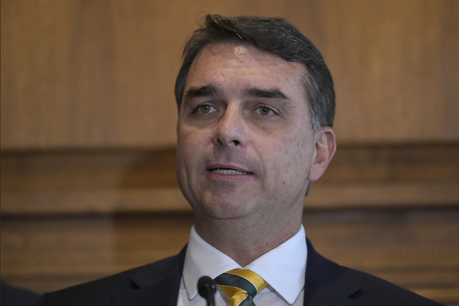 STF avalia relatoria de investigação contra Flávio Bolsonaro