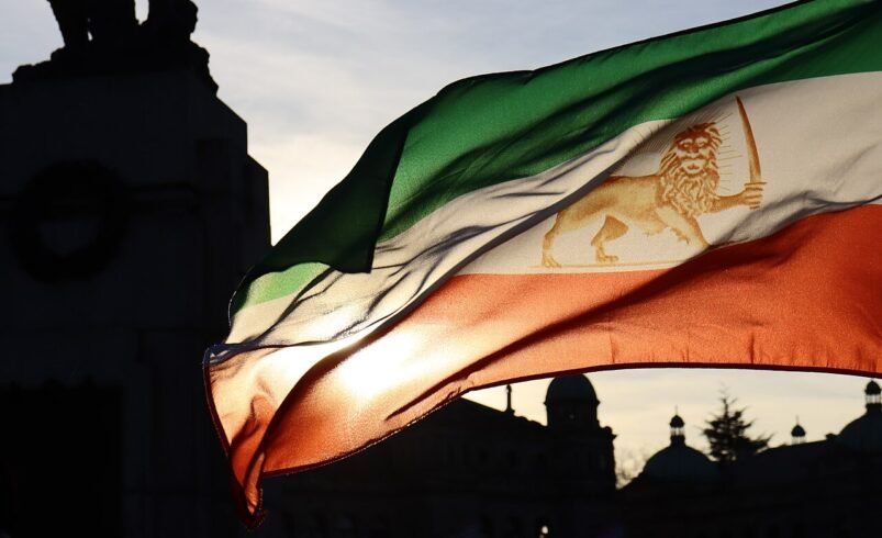 Justiça autoriza veto da Fifa a bandeira da oposição do Irã na Copa