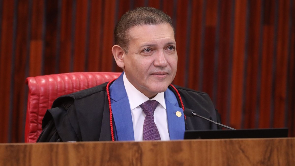 Nunes Marques defende uso responsável de IA e firma pacto com partidos