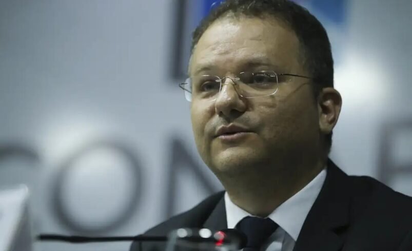 Romantismo pedagógico não é só da esquerda, diz ex‑secretário